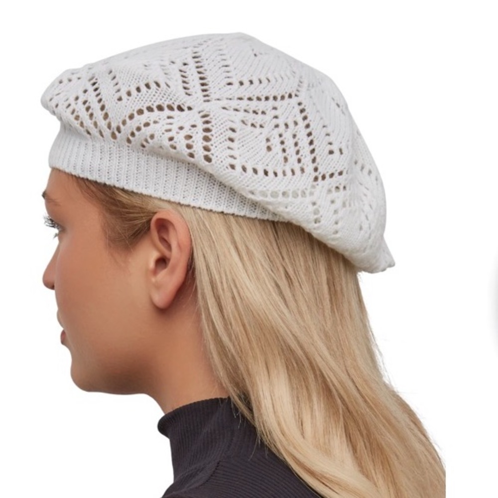 Heart Knit Beret in White
